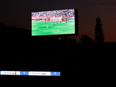 Universidad Católica inauguró moderna pantalla en San Carlos de Apoquindo