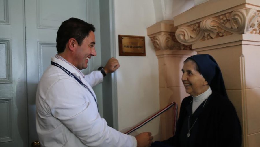 Resaltan obra de las "Hijas de la Caridad" con inauguración de sala en el hospital Van Buren de Valparaíso