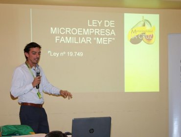 Más de 50 emprendedores participaron en capacitación de microempresa familiar en La Cruz