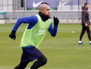 Arturo Vidal preocupó en Barcelona y no entrenó por precaución