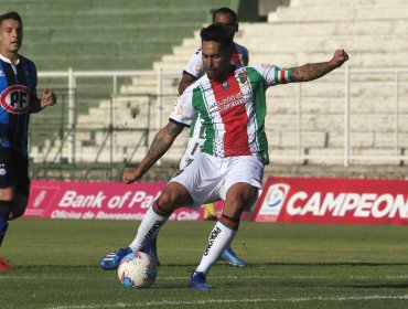 Con un expulsado, Palestino logró un ajustado triunfo de local sobre Huachipato