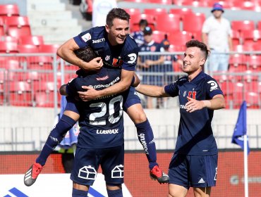 Universidad de Chile goleó a Curicó Unido en un extraño partido