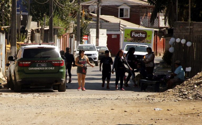 Bebé de tan sólo dos meses fue encontrado abandonado en sitio eriazo de Quillota