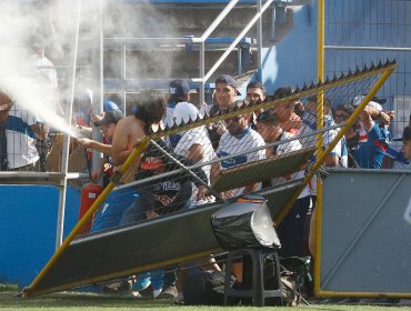 La UC aplicó duro castigo a hincha detenido por incidentes en San Carlos