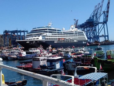 Marejadas en San Antonio permiten que aumenten las recaladas de cruceros en Valparaíso