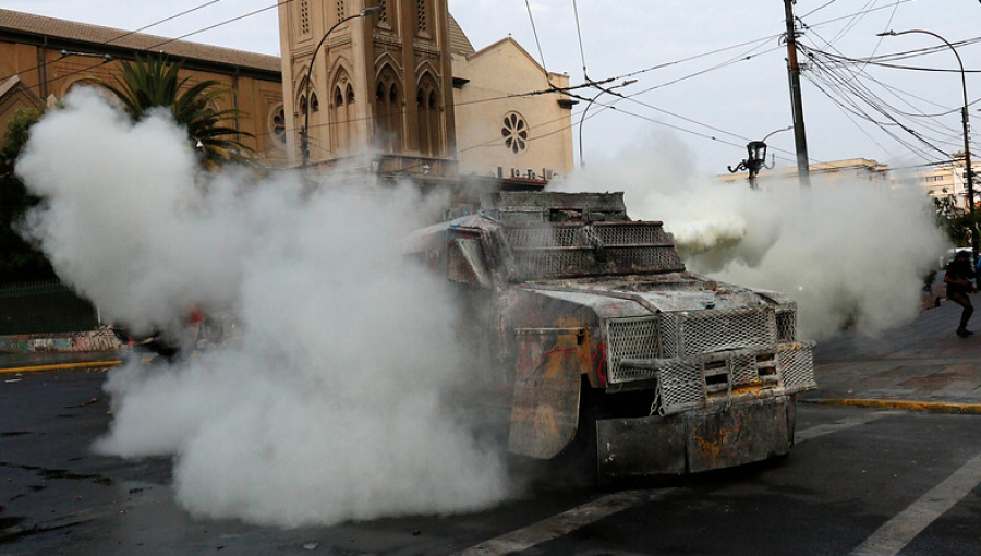 Corte de Apelaciones de Valparaíso autoriza a Carabineros a usar balines y gases disuasivos