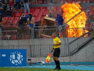 Castigo a la U sería inminente tras serios incidentes en partido de Libertadores