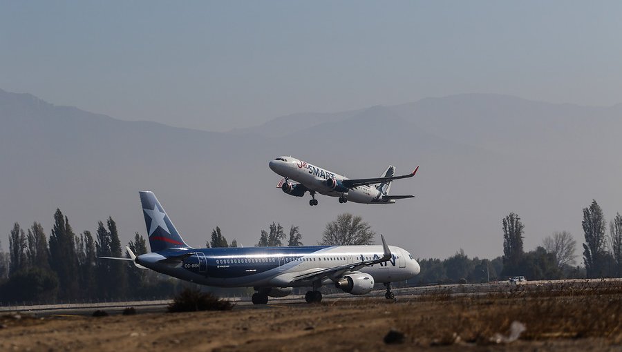 Puntualidad en despegues de aerolíneas mejoró siete puntos y llegó a 8,6% durante 2019