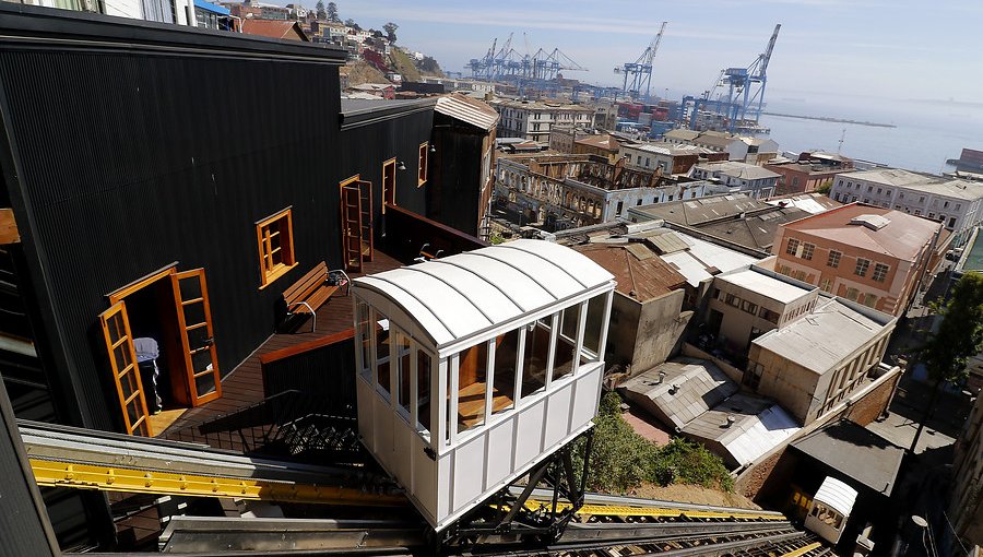 Ascensor Cordillera de Valparaíso volverá a retomar sus funciones tras serio accidente