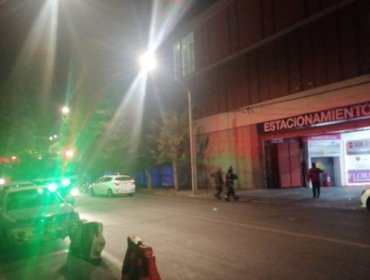 Emanación de humo en Mall Paseo Ross de Valparaíso movilizó a bomberos