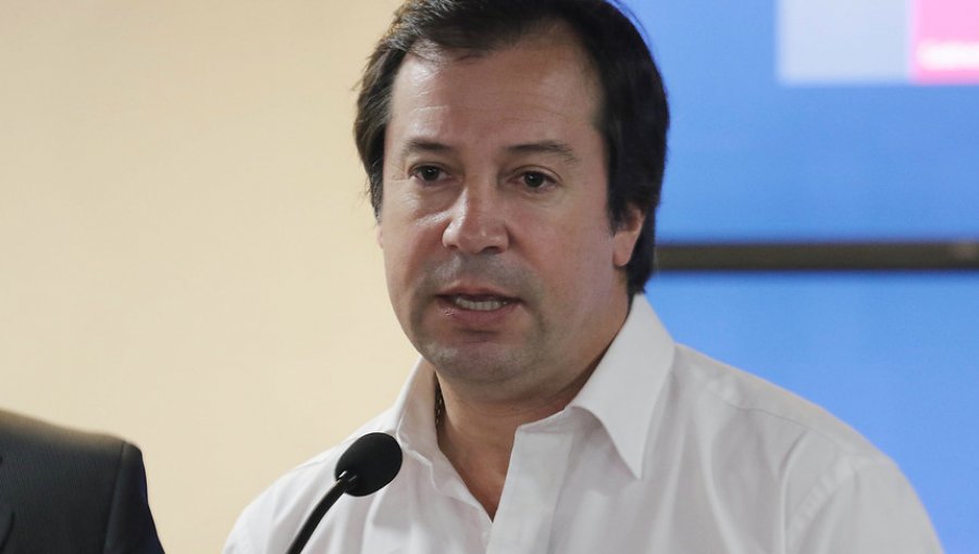 Ministro de Economía por audio que podría vincularlo a coimas: "Esas palabras me dan rabia porque no corresponden"