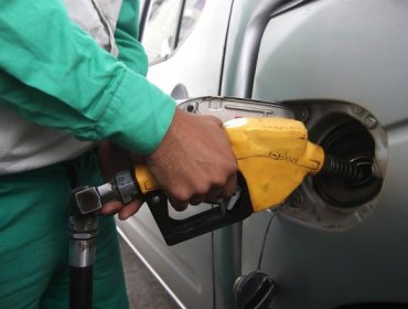 Precios de los combustibles bajarán por tercera semana consecutiva desde este jueves 13