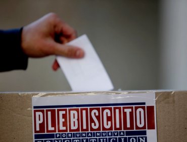 Lista de comandos, partidos y parlamentarios que participarán en franja del Plebiscito