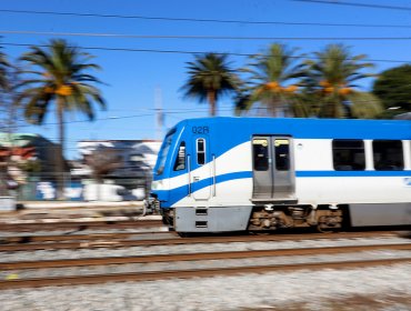 Con prohibición de acercarse al Metro de Valparaíso quedaron los cuatro detenidos por rayar un vagón