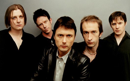 Suede anunció la cancelación de su presentación en el Teatro Caupolicán