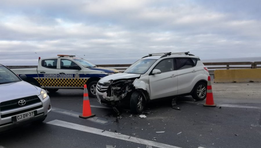 Accidente vehicular a la altura de iglesia San Expedito en Reñaca deja cuatro lesionados