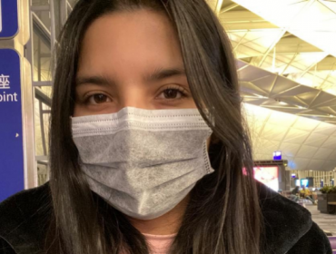 Chilena que estuvo varada en aeropuerto chino por coronavirus llegó sin síntomas al país