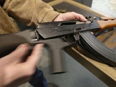 En prisión preventiva quedó uno de los cinco formalizados por compra y venta de AK-47