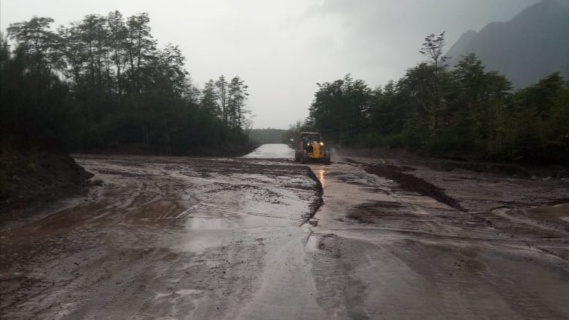 Al menos 80 personas se encuentran aisladas en complejo fronterizo Ollagüe por lluvias