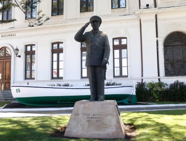 Estatua de José Toribio Merino permanecerá en el Museo Naval y Marítimo de Valparaíso