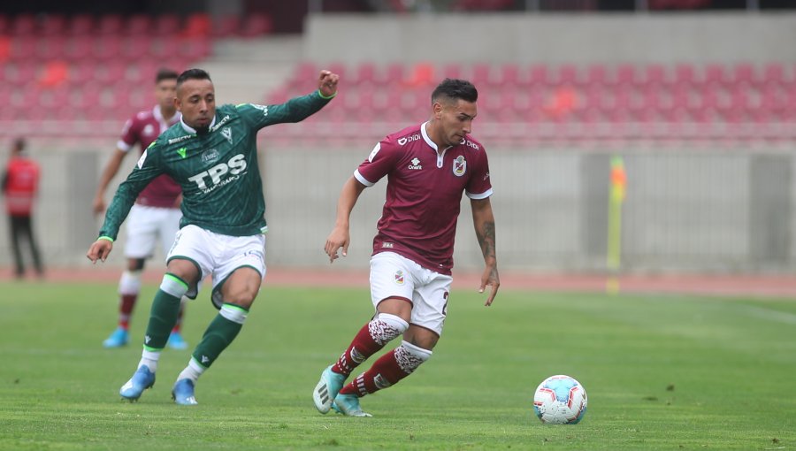 Santiago Wanderers no levanta cabeza: La Serena le ganó por 3 a 0 y sale del fondo de la tabla