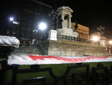 Gobierno condena ataque con pintura a Monumento Heroes de Iquique en Valparaíso