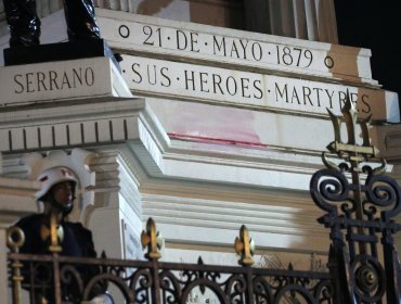 Gobierno se querella por Ley de Seguridad tras ataque a monumento en Valparaíso