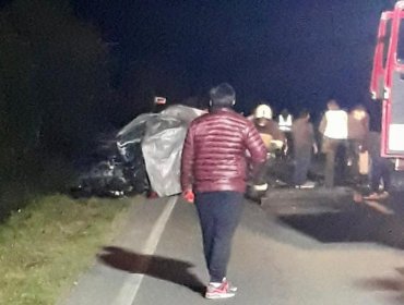 Choque frontal entre dos automóviles deja dos fallecidos en comuna de Los Muermos