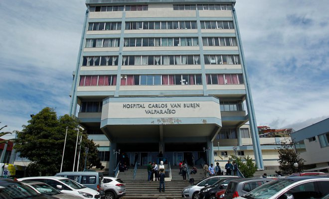 Activan protocolo por posible caso de coronavirus en mujer ingresada en hospital Carlos van Buren de Valparaíso