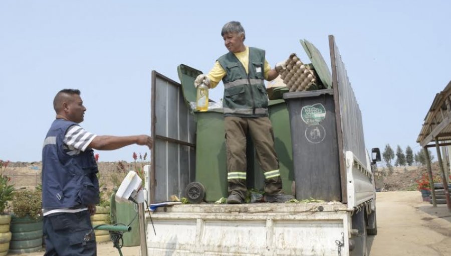 Nuevo camión para separación en origen beneficiará a más de 3 mil habitantes de Villa Alemana