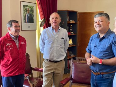 Ministro de Agricultura visitó Limache para abordar la escasez hídrica y avanzar en el desarrollo de la agricultura local