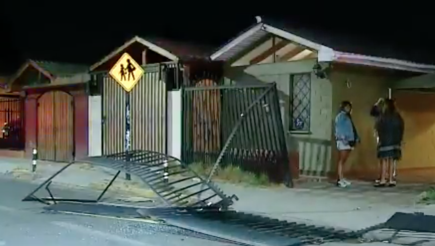 Delincuentes intimidaron a dueña de casa, robaron auto y atropellaron a sus hijos en Quilicura