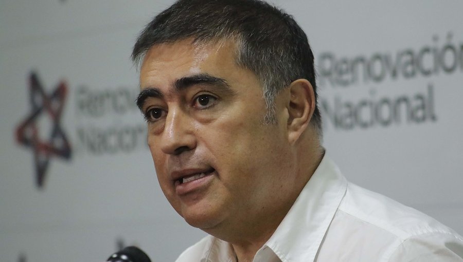 Mario Desbordes: “Me llegan amenazas cada cierto rato, amenazas de muerte”