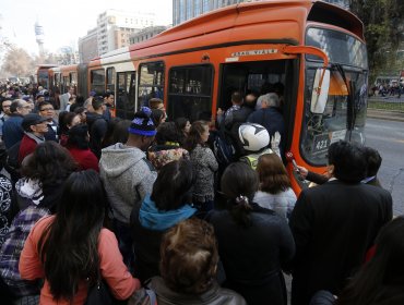 Transantiago aumentará en 20% la flota de buses para afrontar el Superlunes