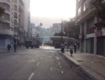 Incidentes y enfrentamientos con Carabineros marcaron la primera marcha de marzo en Valparaíso