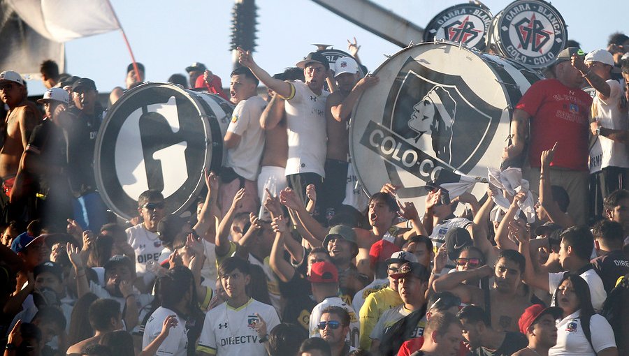 Hinchas de Colo-Colo fueron atacados por barristas bolivianos en Cochabamba