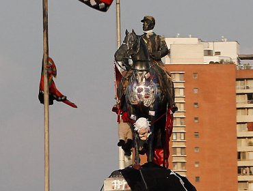 Ejército solicita por tercera vez el traslado de la estatua del general Baquedano