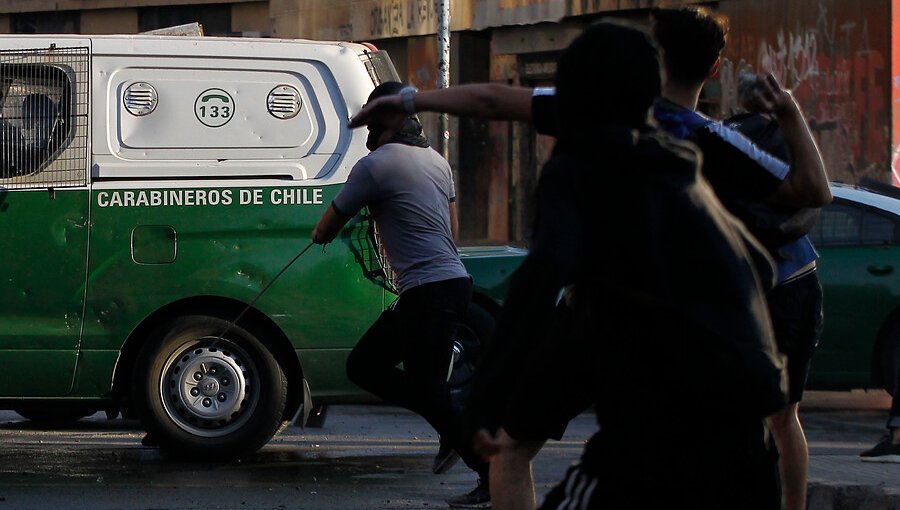 Violentos incidentes en Puente Alto dejan 16 personas detenidas: en su mayoría son escolares