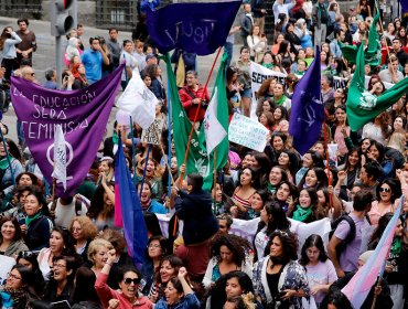 Carabineros estima que unas 500 mil personas participarán en marcha por el Día de la Mujer en Santiago