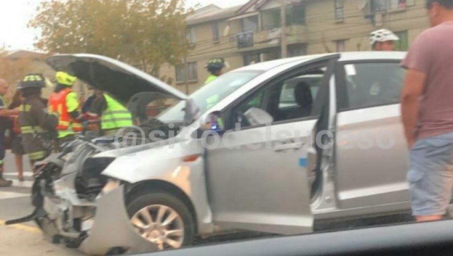 Tres lesionados deja violenta colisión frontal registrada en el centro de Quilpué