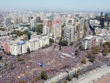 Miles de personas se congregan en marcha por el Día Internacional de la Mujer