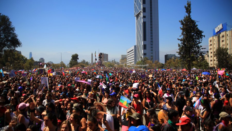 Día Internacional de la Mujer: Coordinadora 8M cifró en 2 millones los asistentes a marcha