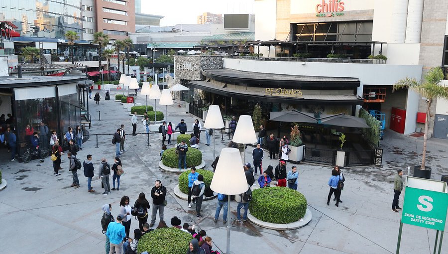 Mall Parque Arauco debió ser evacuado por aviso de bomba