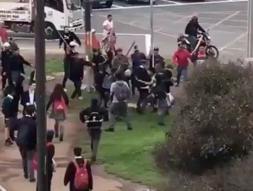 Pescadores ahuyentaron con palos a escolares en la entrada de la Caleta Portales