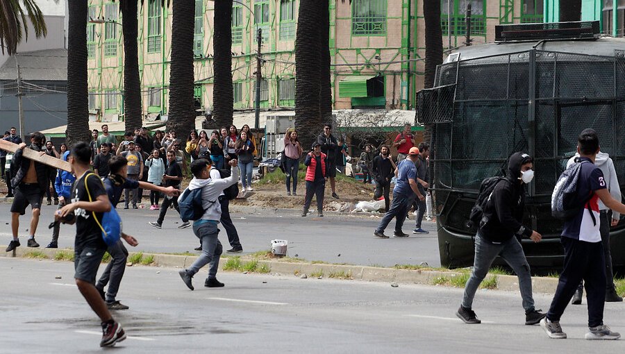 Gobierno perseguirá civilmente a los padres de menores detenidos en protestas violentas