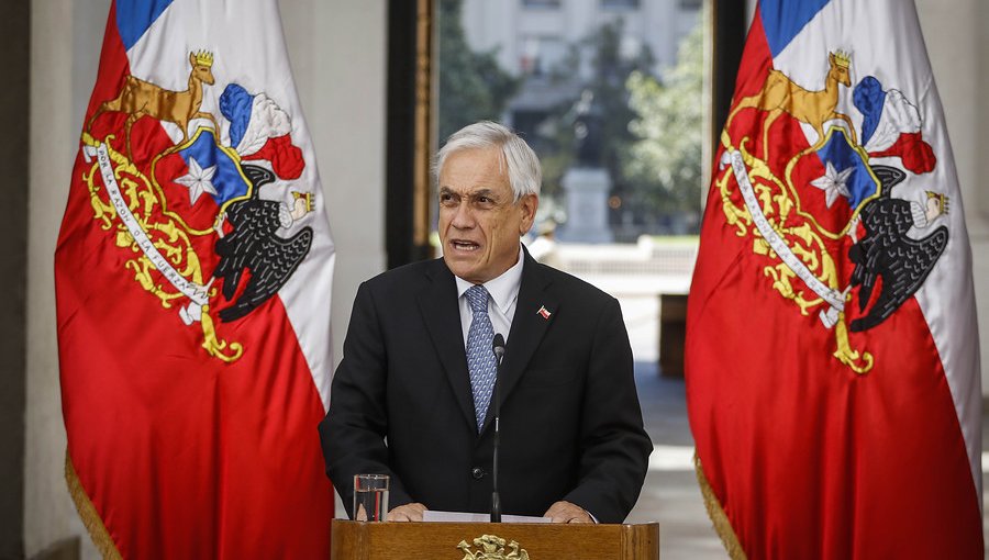 Presidente Piñera califica al coronavirus como "una grave amenaza para el país"