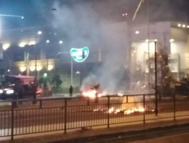 Turba aprovechó manifestaciones para saquear tres locales comerciales en Estación Central