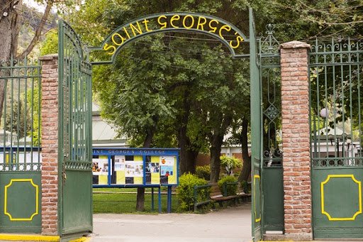 Saint George es el primer colegio en cuarentena por el coronavirus: profesor dio positivo