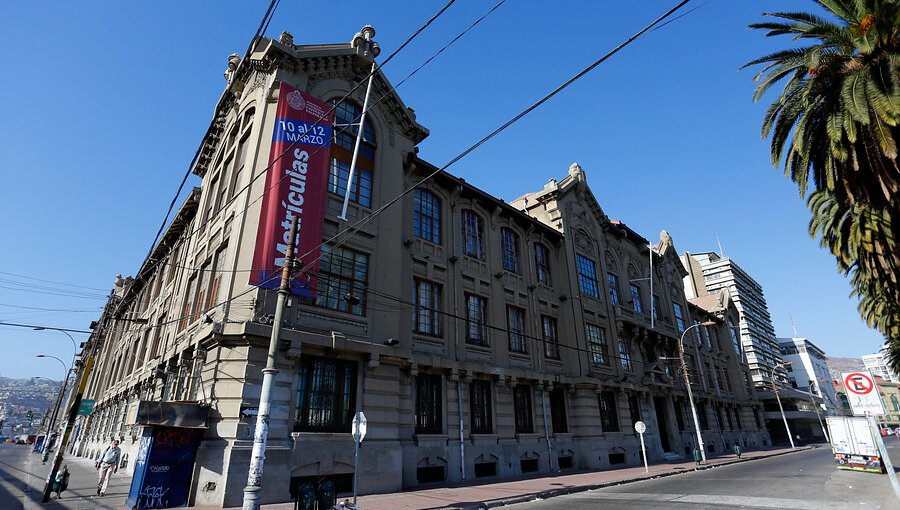 Este es el listado de universidades que han suspendido las clases presenciales en Chile