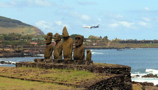 Andrés Celis se suma al llamado de la comunidad Rapa Nui de suspender vuelos a la isla